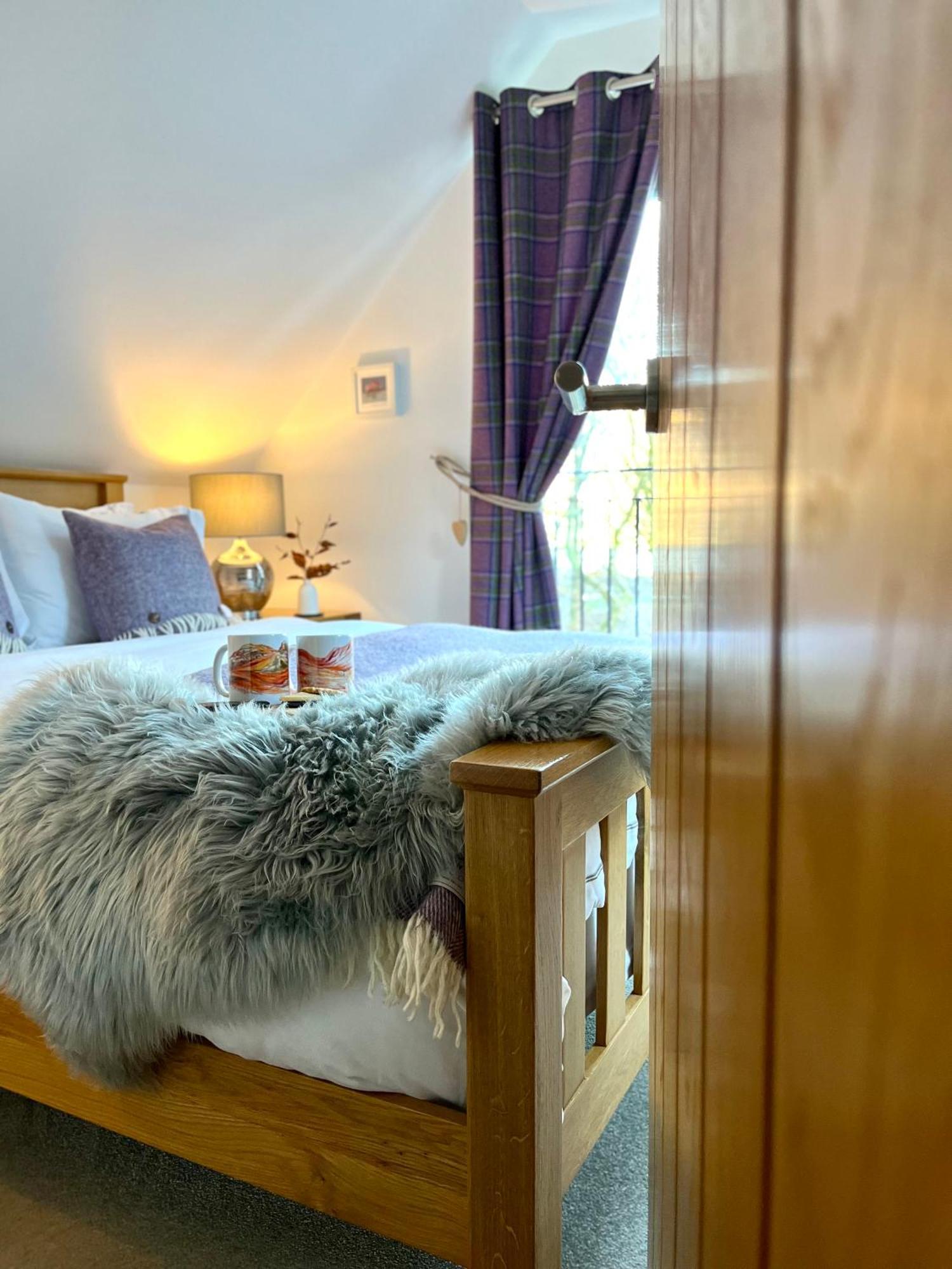 Bluebell Cottage With Hot Tub Балачулиш Екстериор снимка
